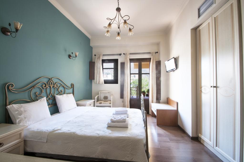 Areos Polis Boutique Hotel อาเรโอโปลิส ภายนอก รูปภาพ